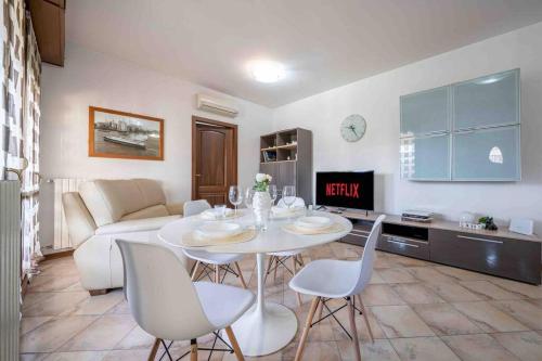 10min dalla Ghirlandina Love and relax in Modena — 4-Star Luxury Hotel in Modena, Italy