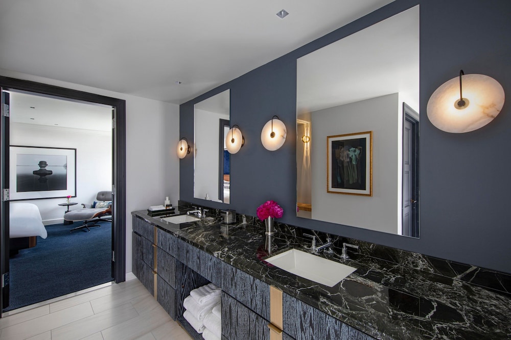 JW Marriott Essex House New York - photo 100
