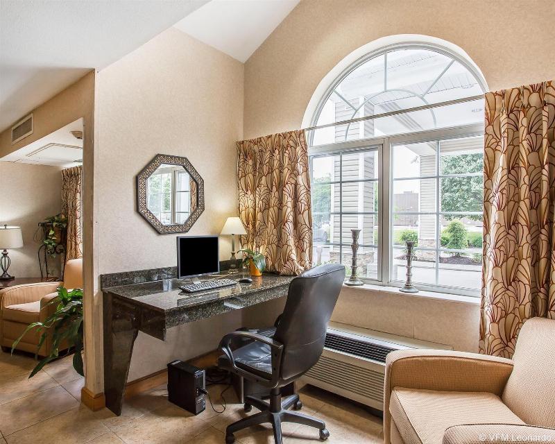 Quality Inn & Suites Mt. Juliet - photo 12