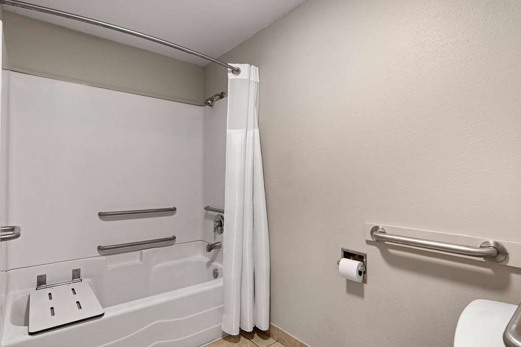 Days Inn by Wyndham Lakewood South Tacoma - photo 36