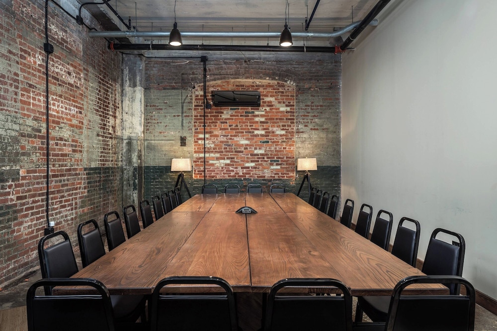 Moxy Chattanooga Downtown - photo 38