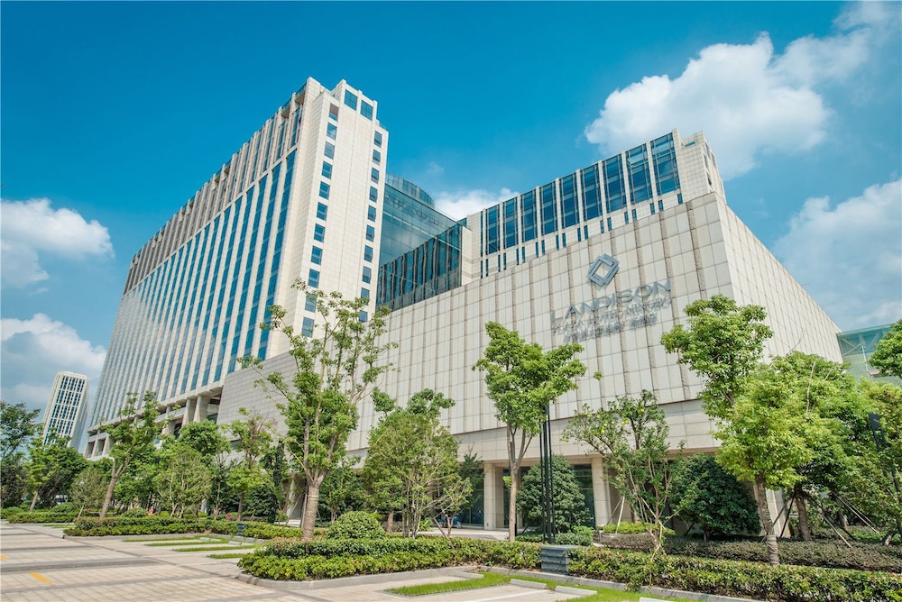 Landison Plaza Hotel Ningbo — 4-Star Luxury Hotel in Ningbo, People's Republic of China