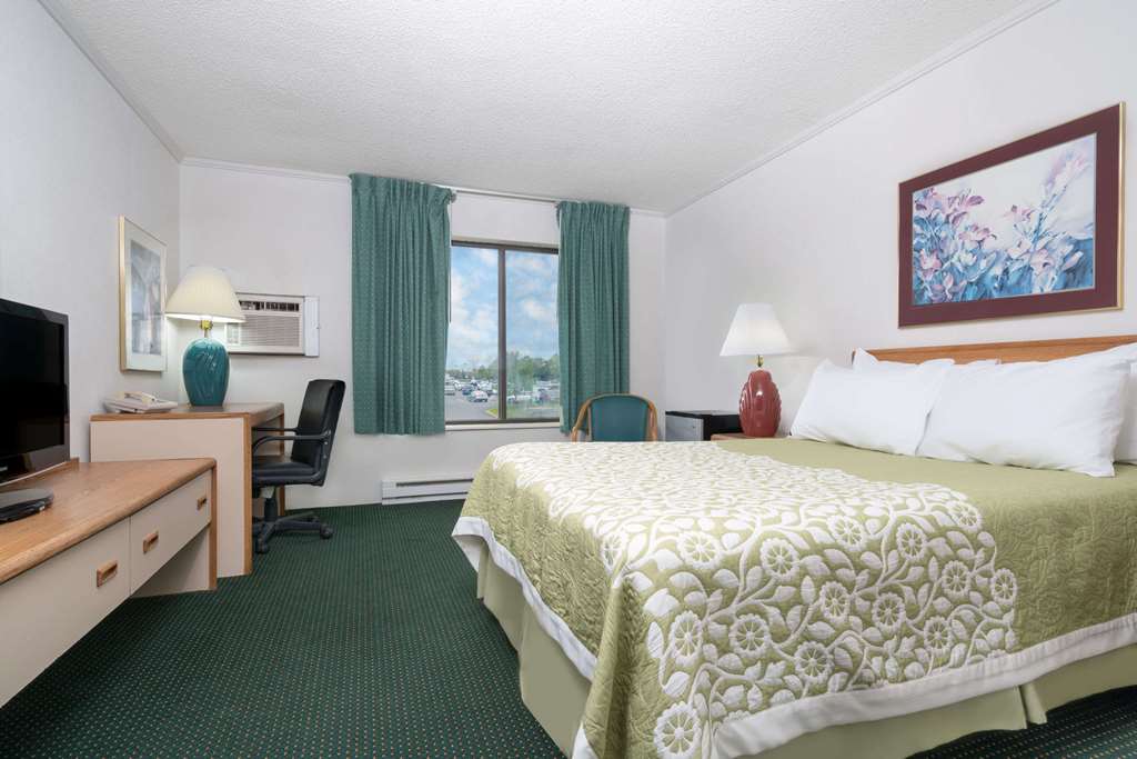 Days Inn by Wyndham St Cloud - photo 4