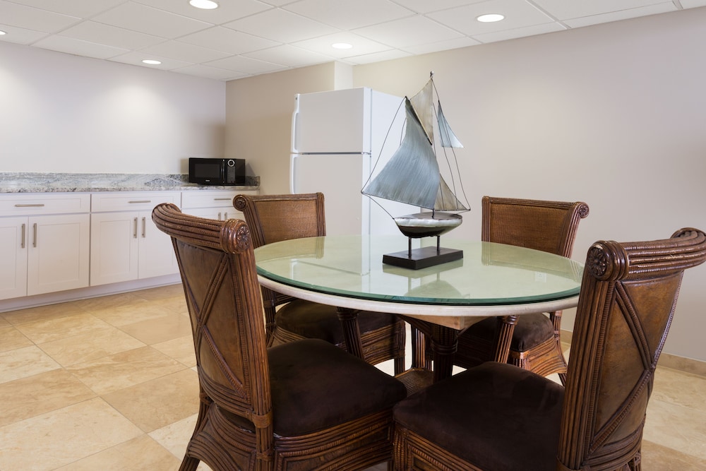 Holiday Inn Resort Panama City Beach by IHG - photo 6