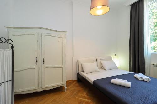 Stylish 3BR Apt near Mziuri Park By Wehost