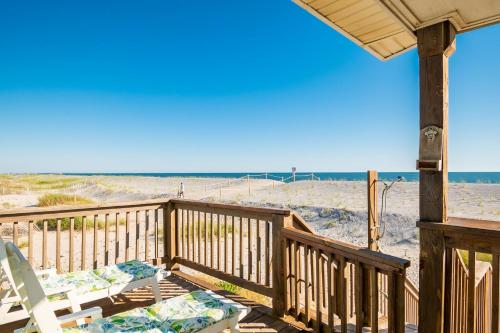 Moon Struck by Oak Island Accommodations - photo 38