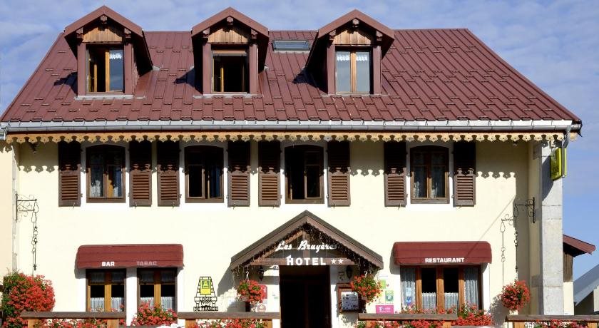Logis Hotel Les Bruyères — hotel in Divonne-Les-Bains