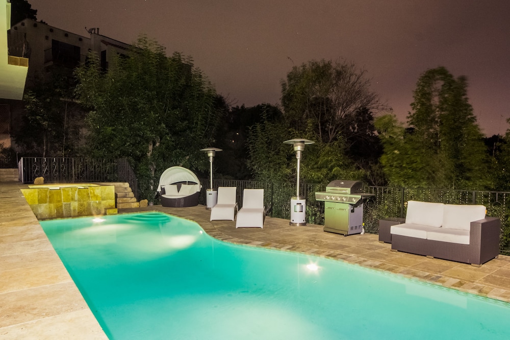 Breathtaking SpanishVilla HollywoodHills - photo 7