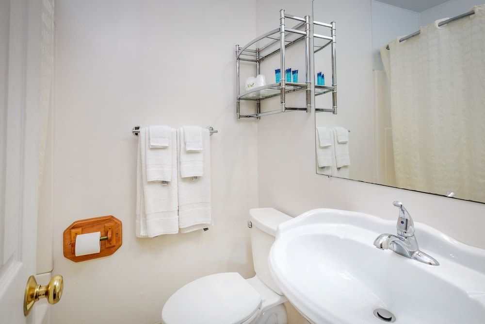 Sea Spiral Suites & Motel - photo 11