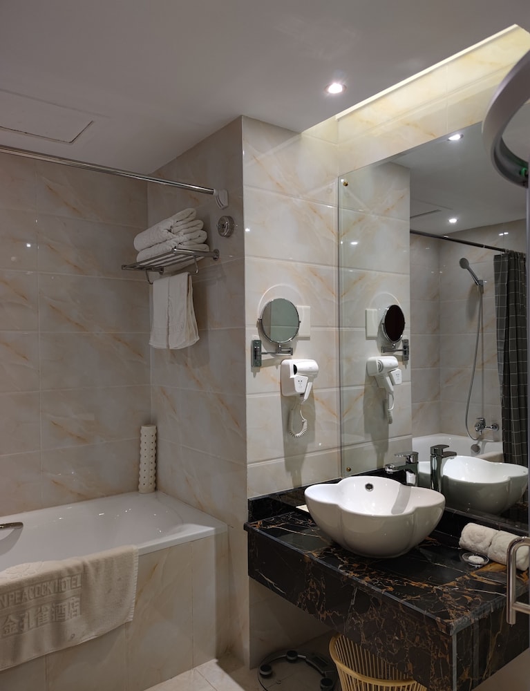Golden Peacock Hotel Blantyre — Blantyre — photo 4