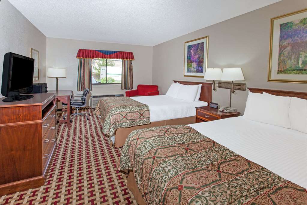 Baymont by Wyndham Smyrna - photo 9
