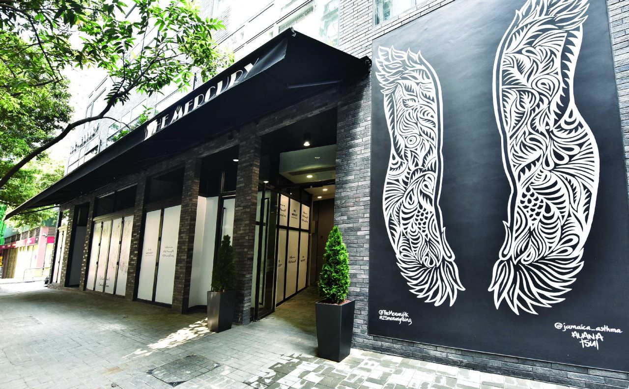The Mercury in Hong Kong, Hong Kong