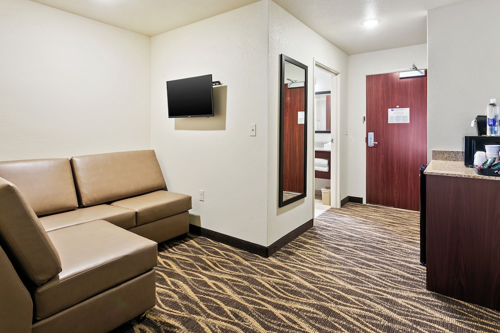 Cobblestone Hotel & Suites Wickenburg - photo 20