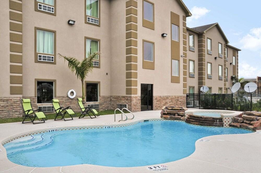 Travelodge Pharr McAllen - photo 3