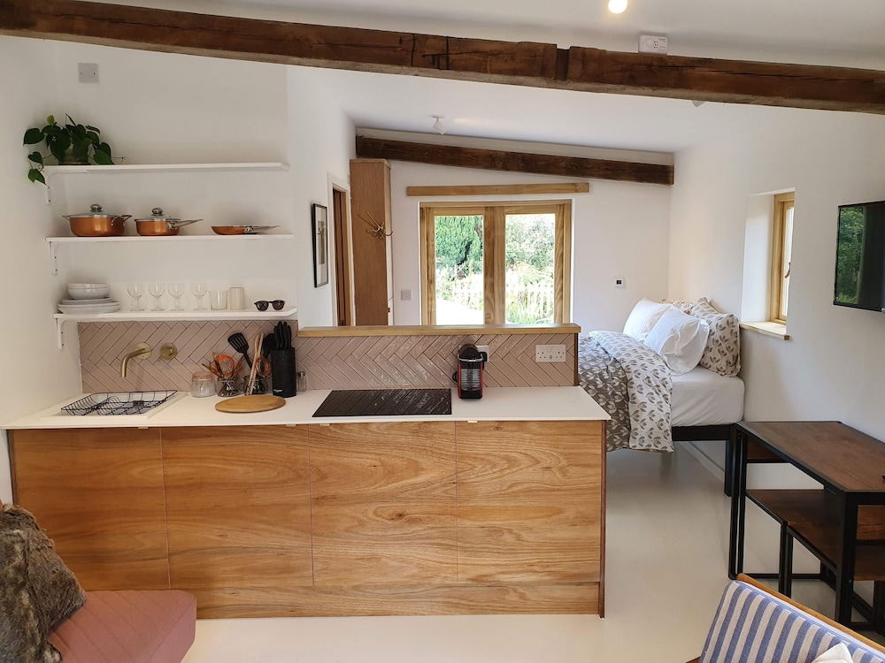 Swallow Studio — Faversham