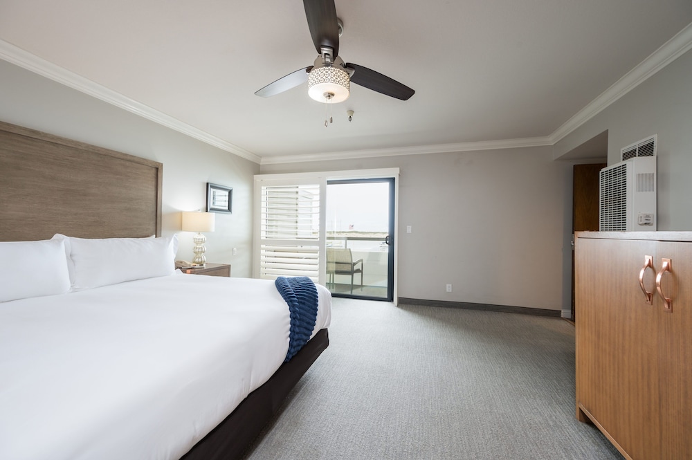 456 Embarcadero Inn & Suites - photo 12