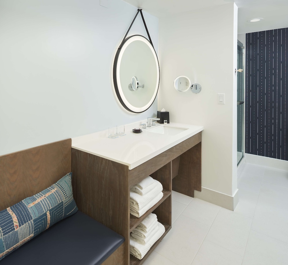 The Chifley Houston Tapestry Collection by Hilton - photo 24