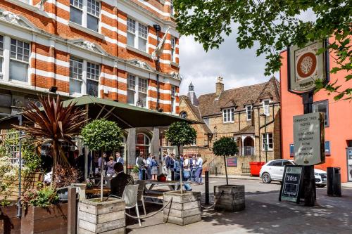 Orange Tree - carbon neutral hotel in Richmond