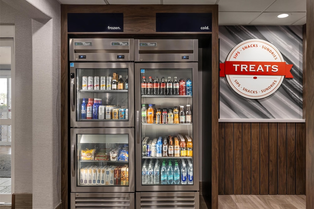 Hampton Inn & Suites Galveston - photo 46