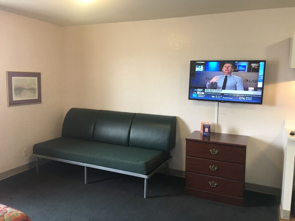 InTown Suites Extended Stay Salt Lake City UT Woods Cross - photo 7