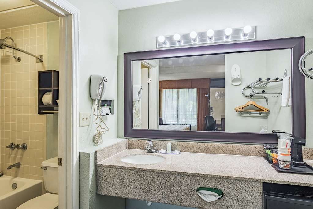 Quality Inn Columbus near Fort Benning - photo 18