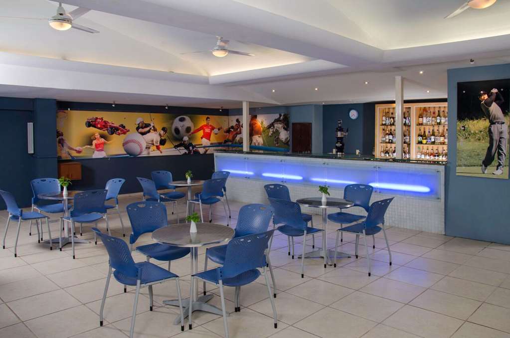 Lobby bar