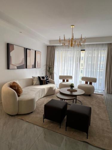 Stylish 2 Bedroom Apartment with Pool in Kilimani