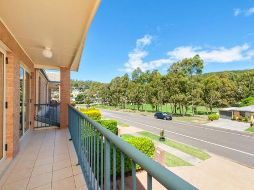 Clancys - carbon neutral hotel in Corlette
