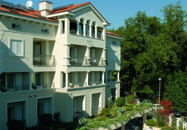 Hotel Villa Vera — hotel in Lovran