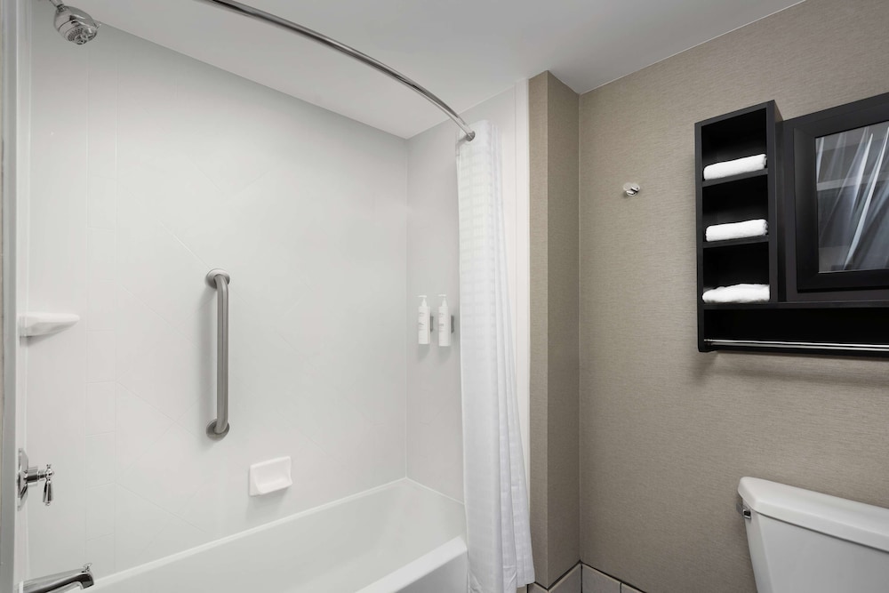 Homewood Suites By Hilton York - photo 30