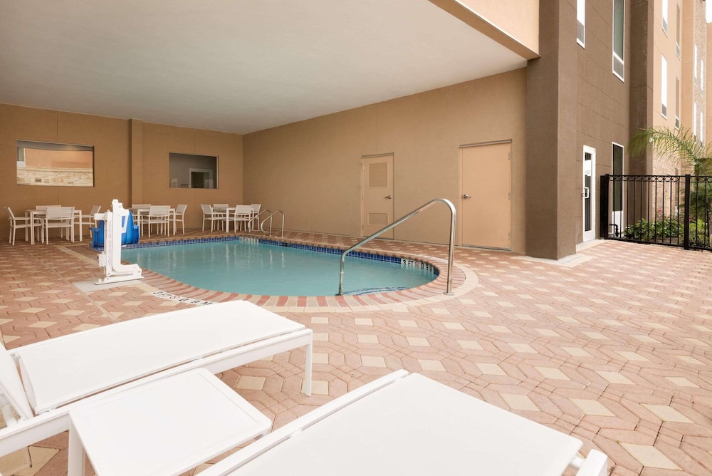 Country Inn & Suites by Radisson Katy TX - photo 10