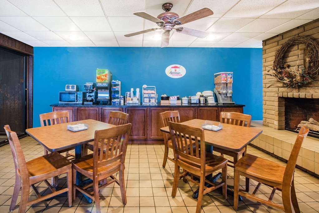 Republic Hotel of Ozona - photo 3