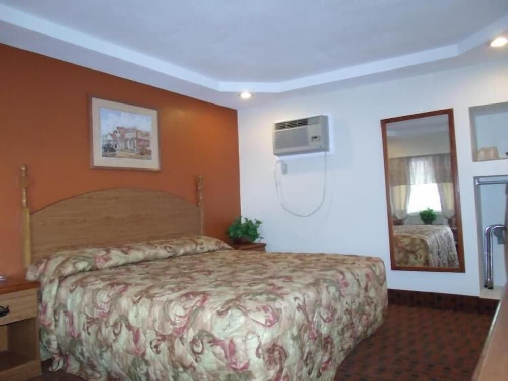 Woodlawn Hills Motel - photo 6