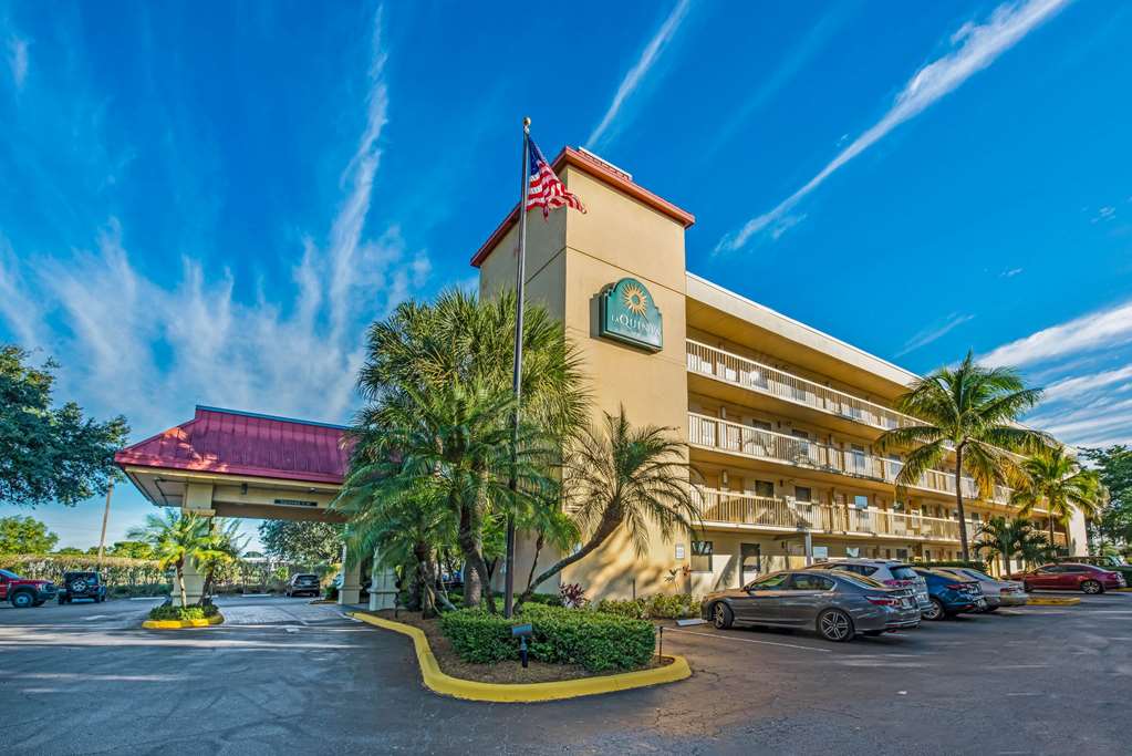 La Quinta Inn by Wyndham West Palm Beach Florida Turnpike - photo 5