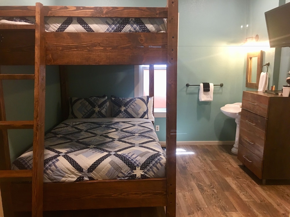 The Groveland Hotel - photo 31