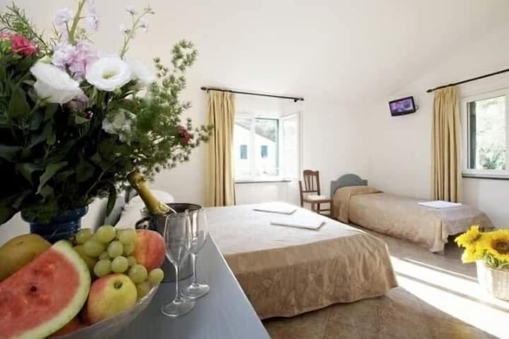 La Rossola Resort — Bonassola
