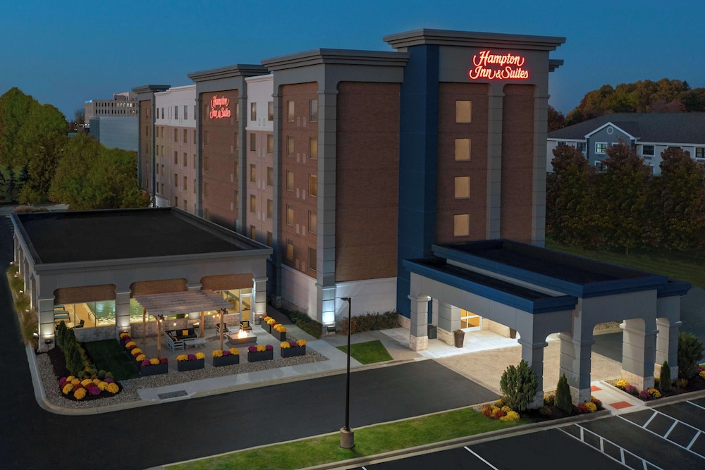 Hampton Inn & Suites Cleveland Beachwood - featured photo