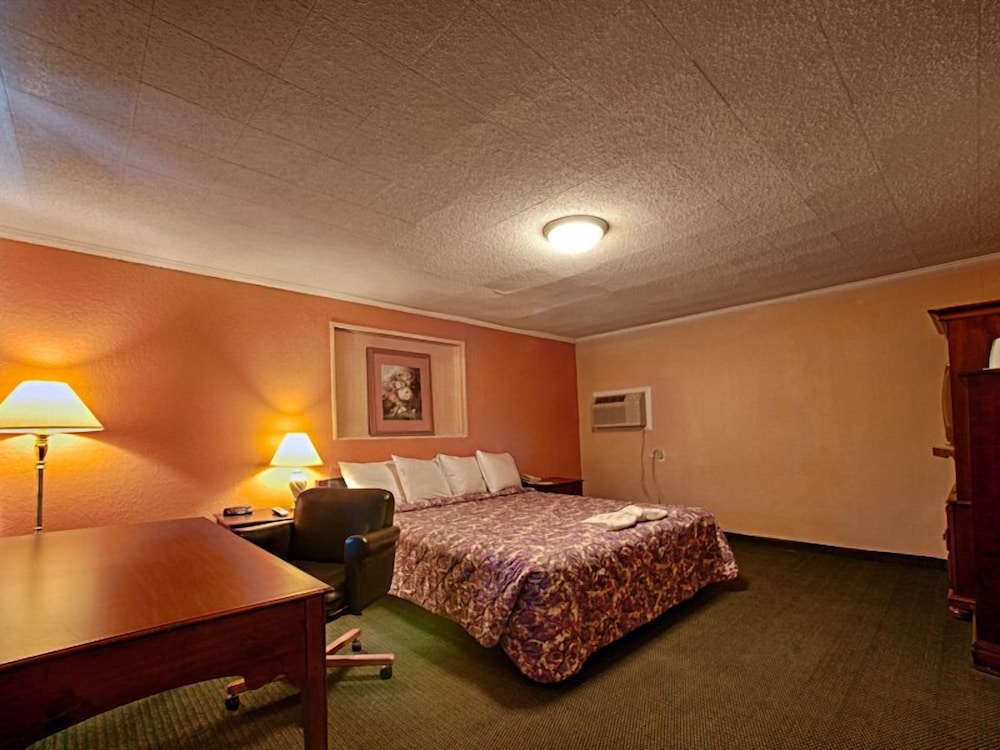 Economy Motel Inn & Suites - photo 5