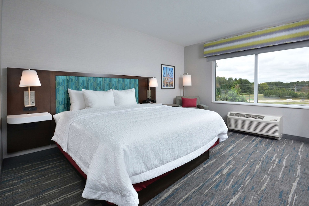 Hampton Inn & Suites by HIlton Charlotte North I 485 - photo 41