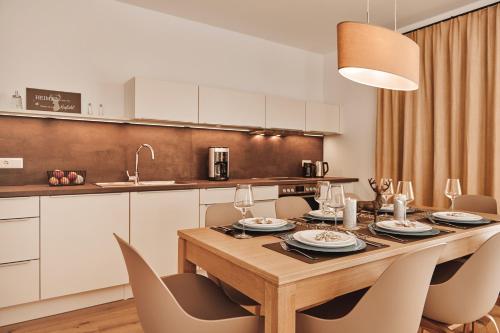 die Tauplitz Lodges Wasserfall Lodge C1 by AA Holiday Homes — 4-Star Luxury Hotel in Tauplitz, Austria