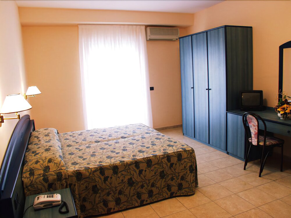 Hotel Gaudio — Longobardi — photo 3