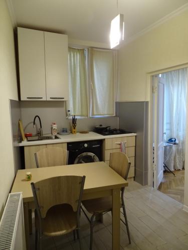 Vake Super Quiet and Comfy Apartment with a Yard
