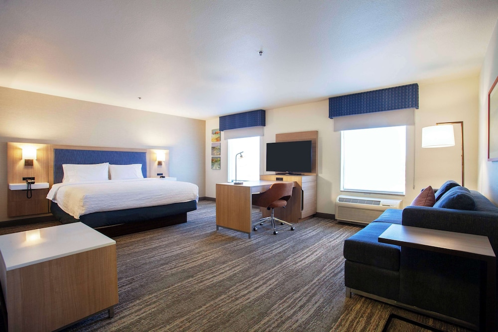 Hampton Inn & Suites Mountain Home - photo 9