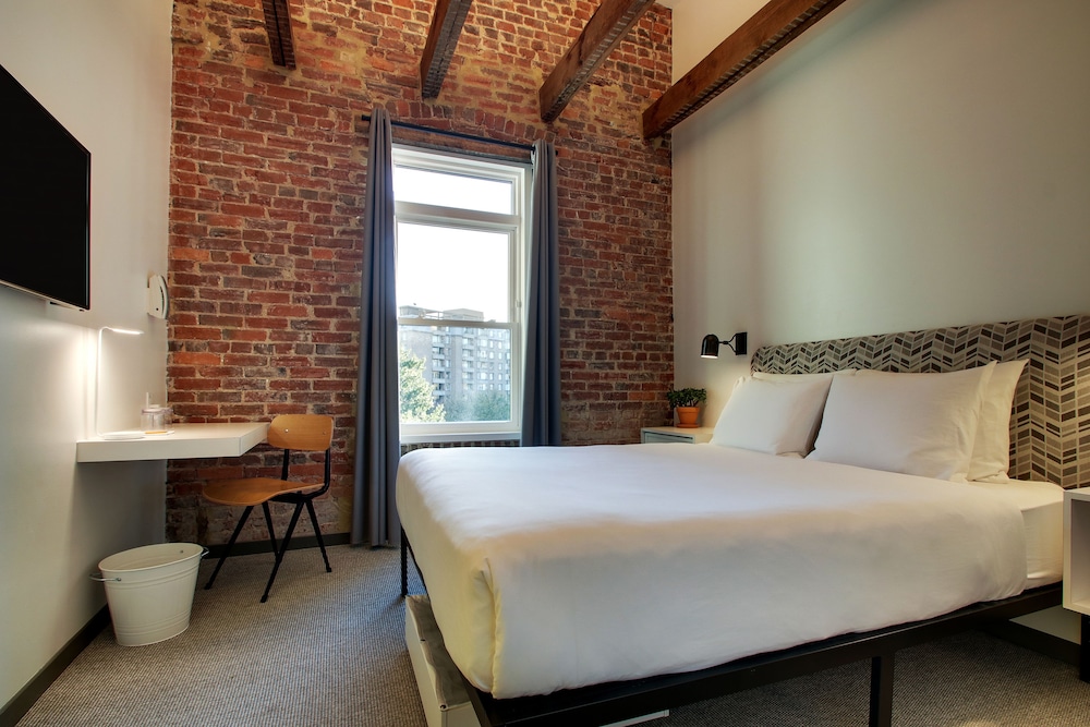 Hotel Hive - photo 34
