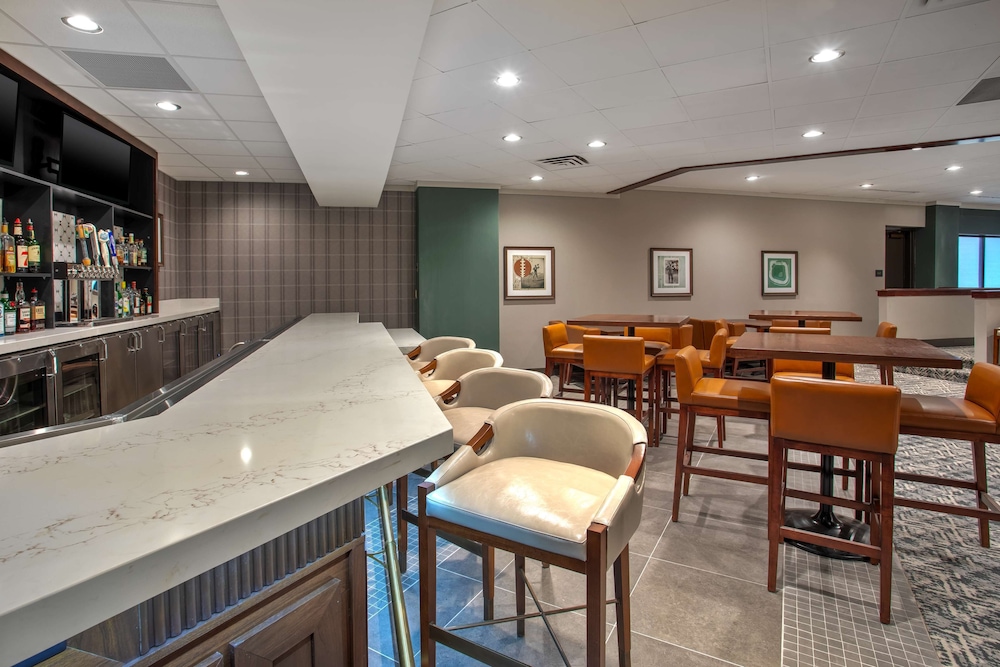 DoubleTree by Hilton Lansing - photo 40