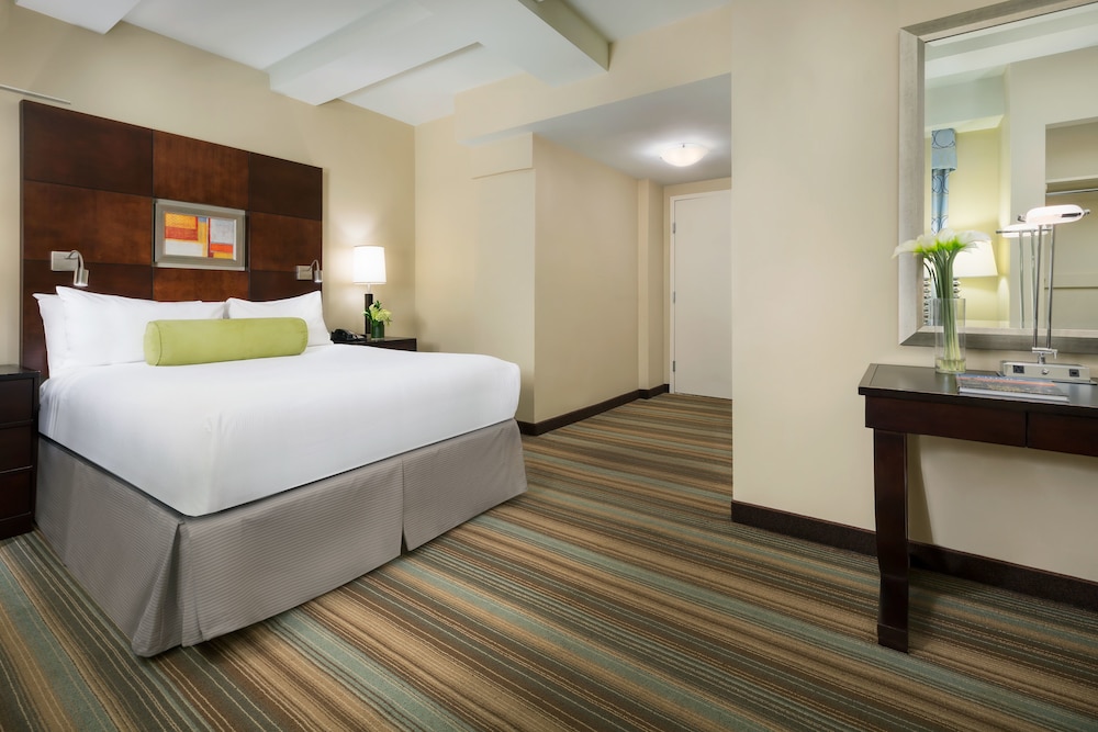 Aura Hotel Times Square - photo 21