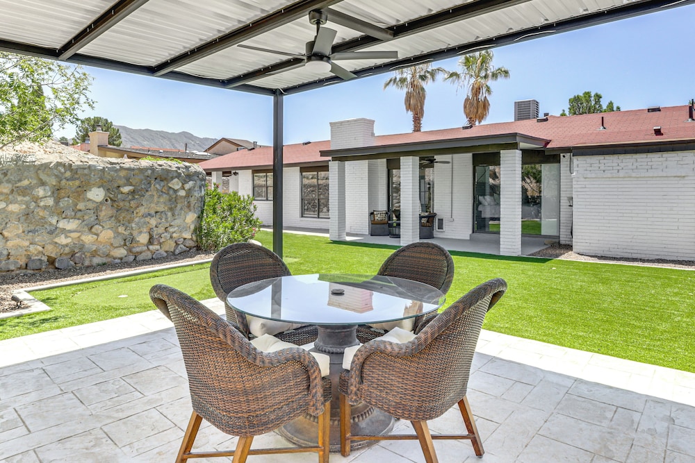 El Paso Oasis Near Franklin Mountains State Park in El Paso, United States