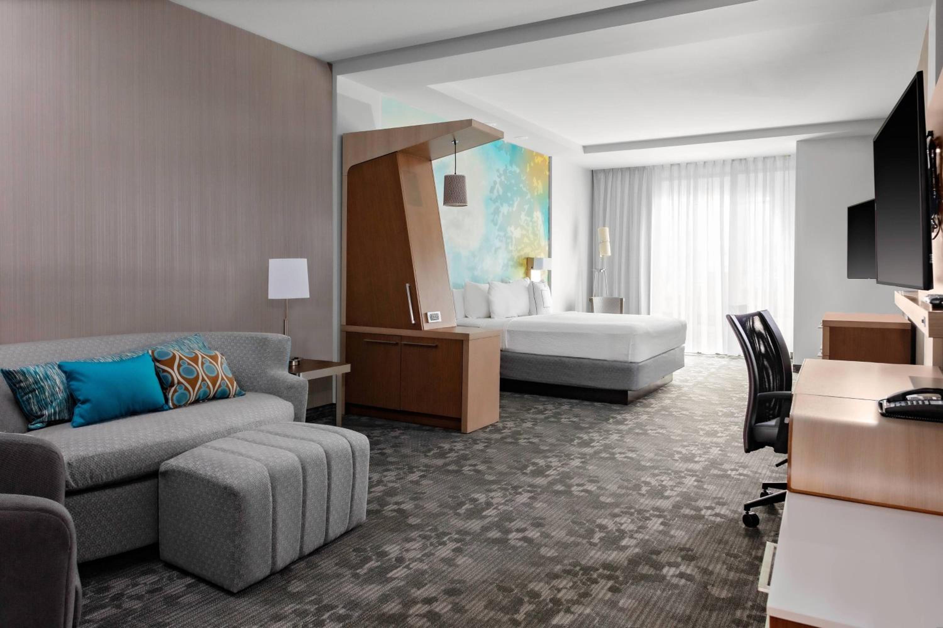 Courtyard by Marriott East Lansing Okemos - photo 39