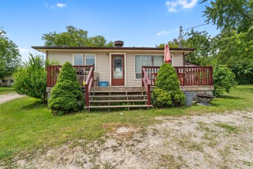 Beautiful Lake Views in Nature in Unknown City, Canada