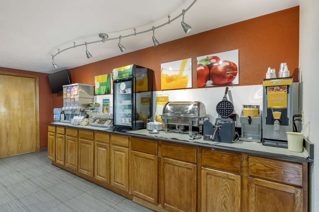 Quality Inn & Suites Lincoln South - photo 29